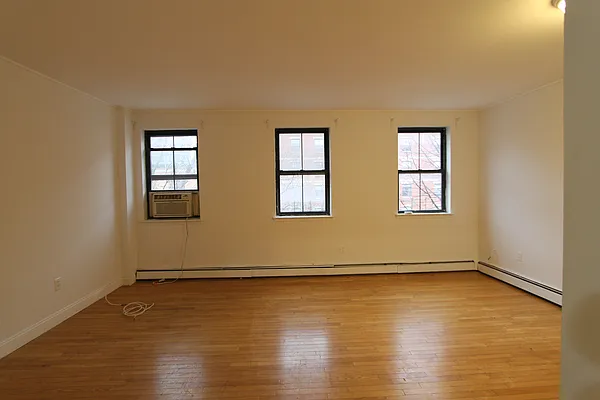 Rented by H.P. Greenfield Real Estate | media 9