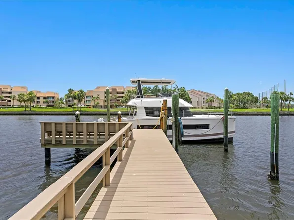 2773 Seabreeze Dr S, Gulfport, FL 33707