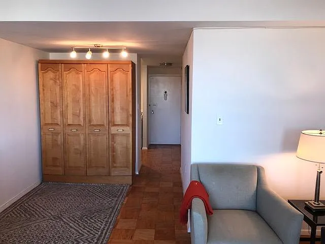 801 N Pitt St #614 — Photo 5
