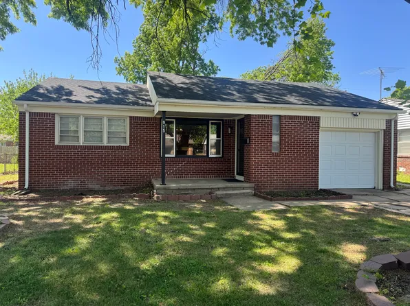 915 S Barlow St, Wichita, KS 67207