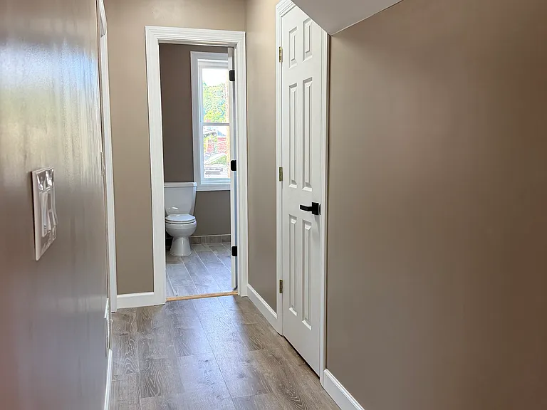 1321 Columbus Ave — Photo 10