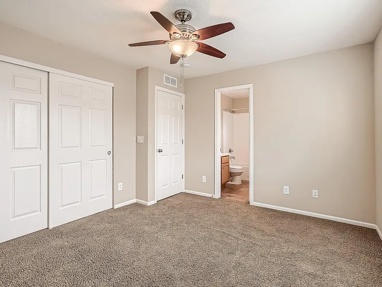140 Jackson Dr — Photo 17