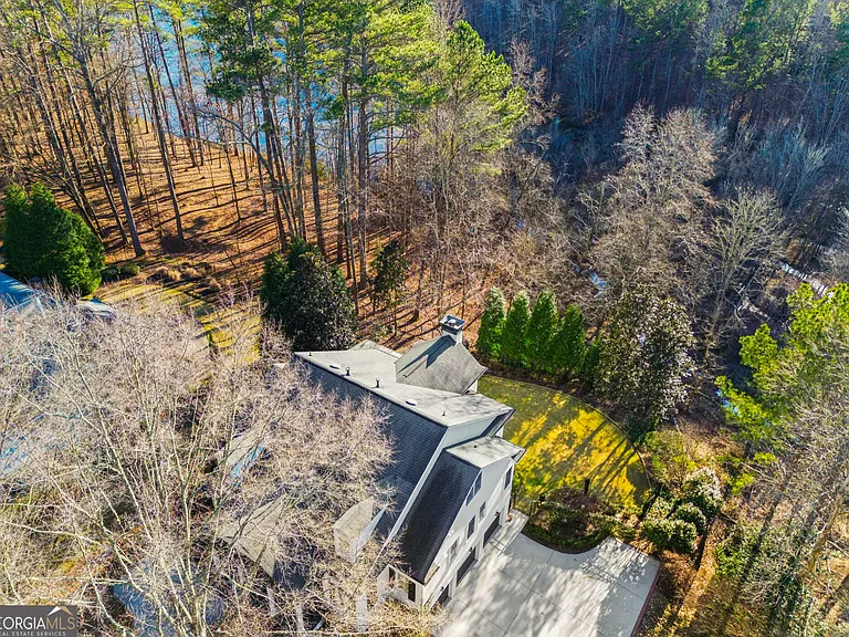 102 N Cove Dr — Photo 3