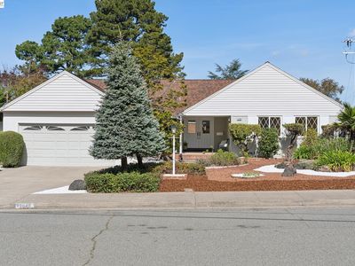 13048 Brookpark Rd, Oakland, CA, 94619