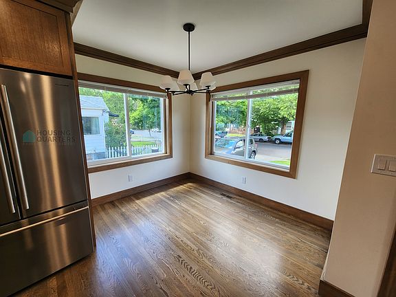 3rd image of 107 W Waverly Pl