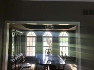 7700 Olde Carriage Way, Springfield, IL 62712