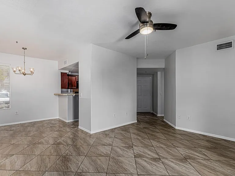 4925 E Desert Cove Ave #106 — Photo 4