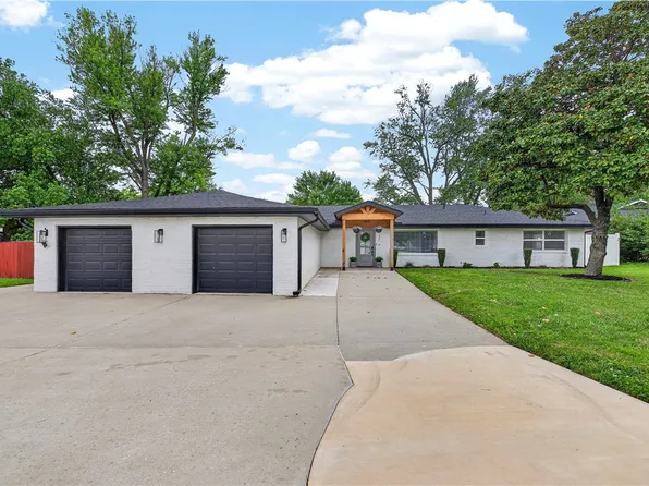 1530 Monte Northeast Rd, Rogers, AR 72758