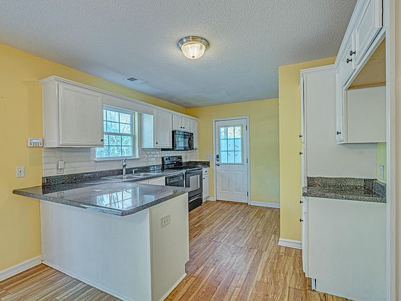 4th image of 107 Sycamore Dr