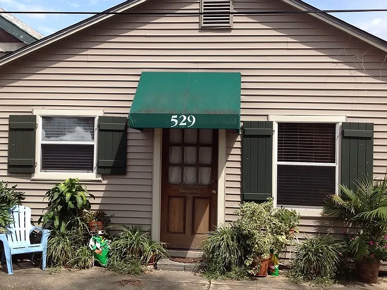 529 Saint Louis St — Photo 1