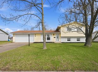 4712 Foxgrove Ave, Fort Wayne, IN 46818