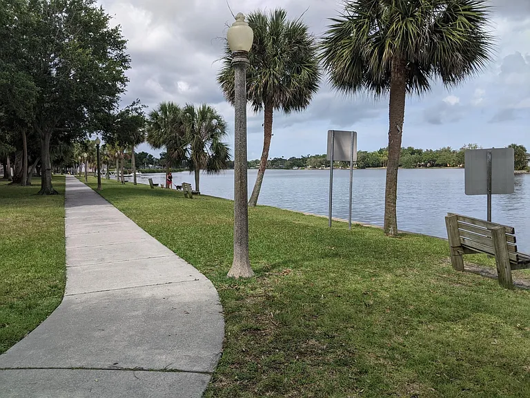 100 Grand Blvd — Photo 14