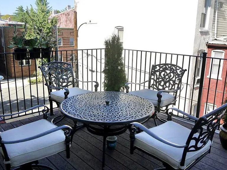 Private roof-deck