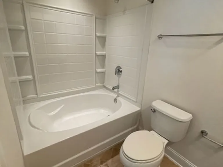 2823 Grove Park Dr — Photo 15