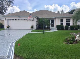 904 Algonquin Rd, Lady Lake, FL 32159