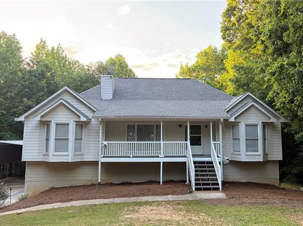 383 Yellowstone Dr, Powder Springs, GA 30127