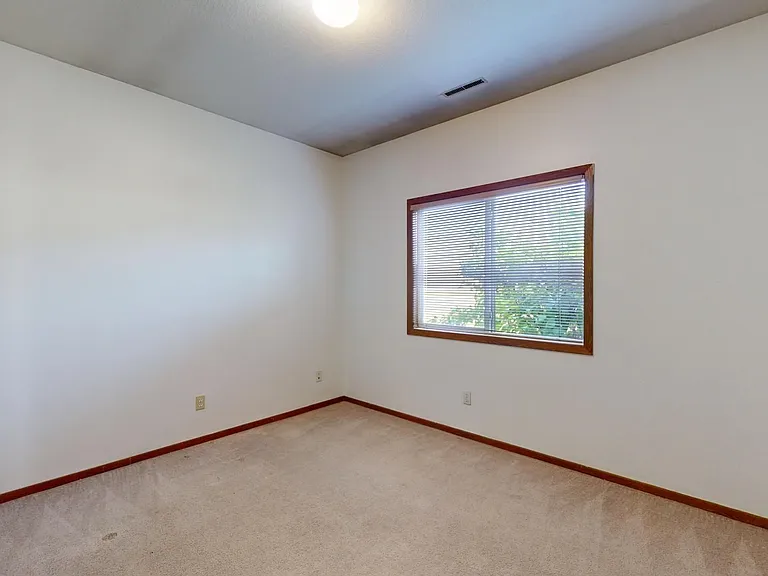 4525 Steinbeck St — Photo 19