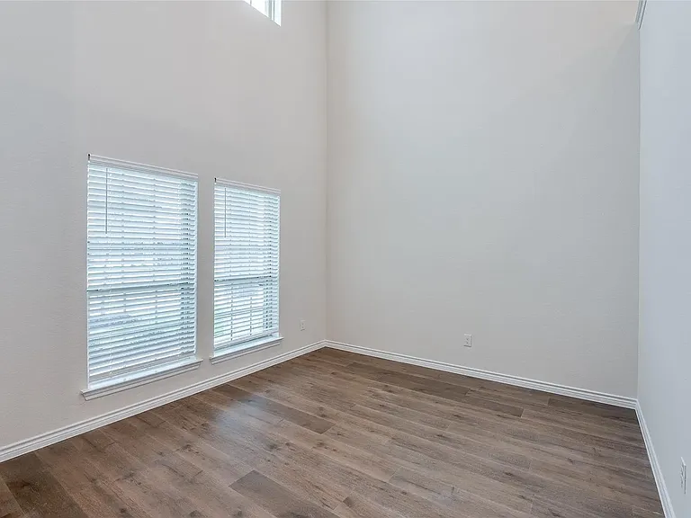 7309 Seton Pl — Photo 6