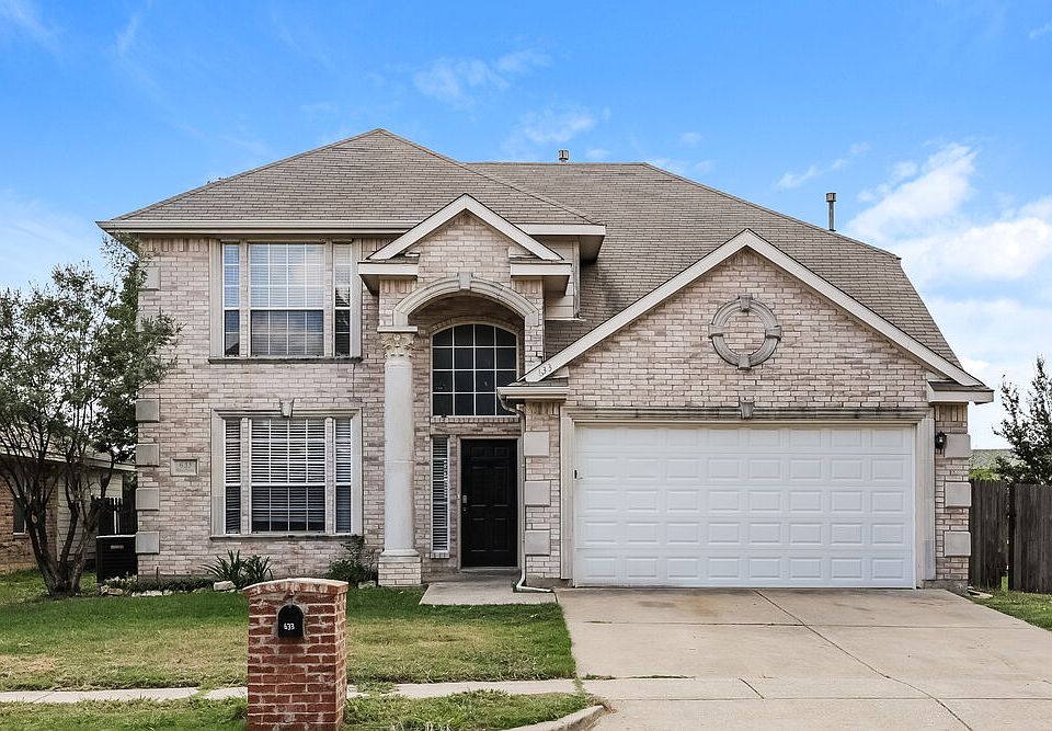 1st image of 633 Silverbrook Dr