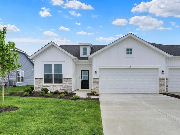 1627 Clover Crossing Dr, Greenfield, IN 46140