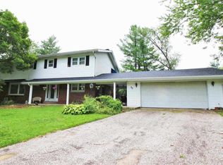 30 White Birch Rd, Springfield, IL 62712