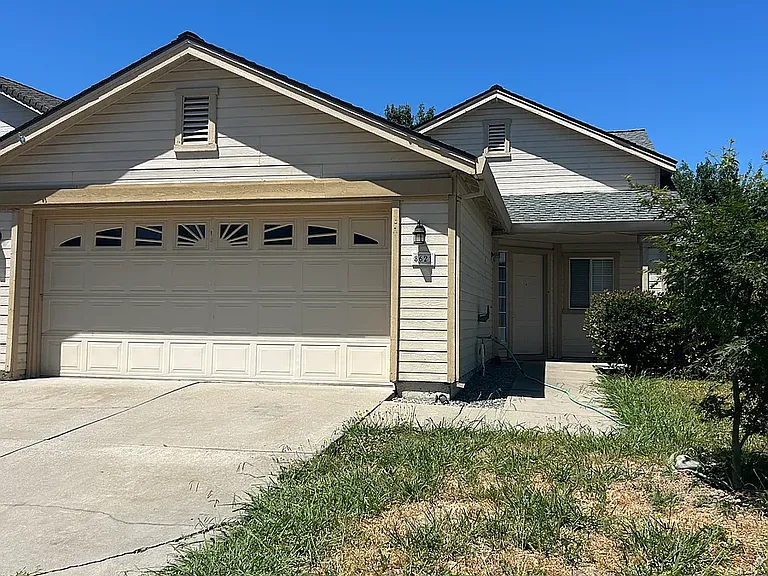8621 Valley Rim Way — Photo 1