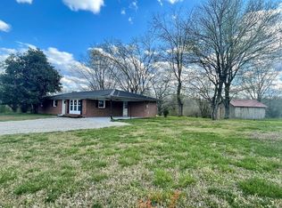 4300 John Gentry Rd, Baxter, TN 38544