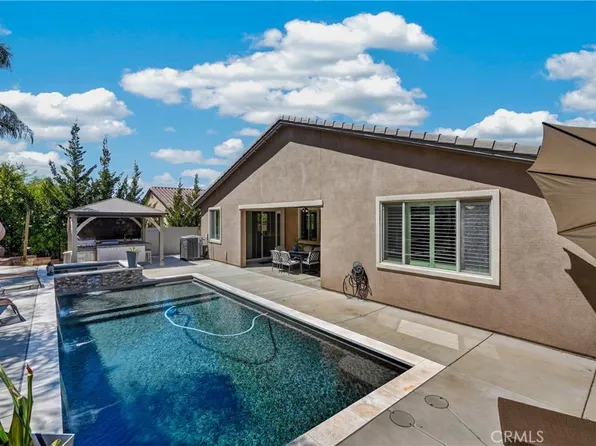 24411 Trailblazer Ln, Menifee, CA 92584