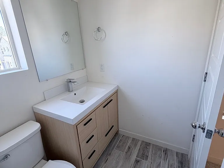 2236 W Laurie Ln — Photo 21