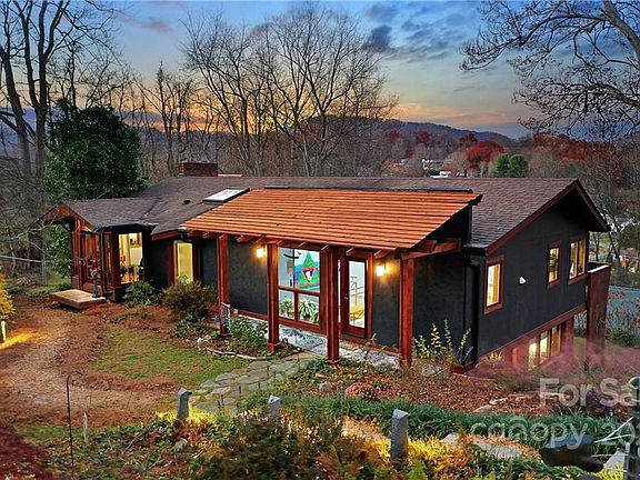 2nd image of 456 Pioneer Dr