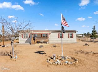 9525 Indian Head Rd, Las Cruces, NM 88012