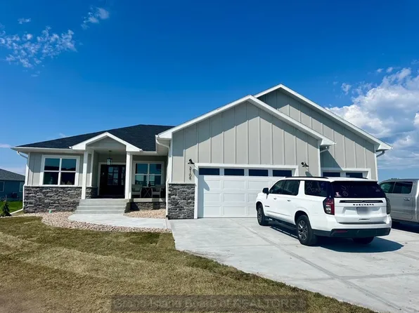 2108 Pearl Pl, Grand Island, NE 68803