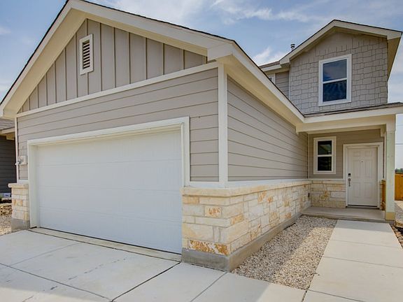 3rd image of 160 Honey Oak Ln