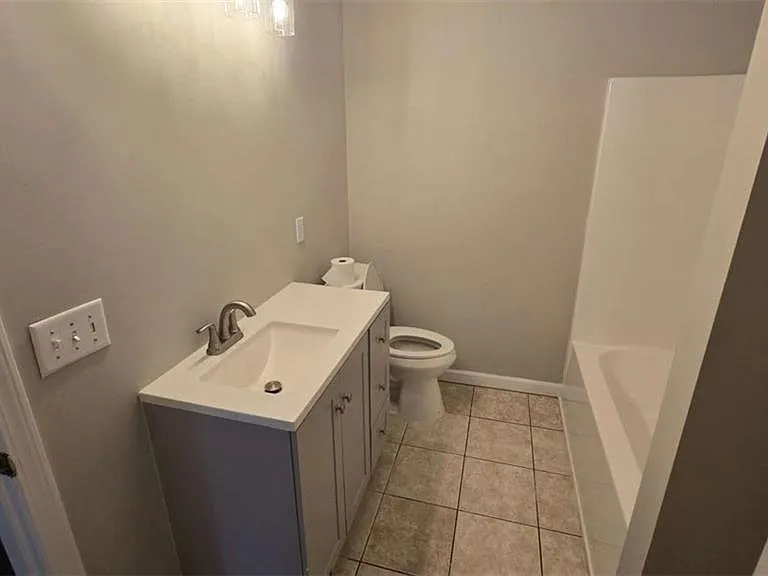 3025 Mangum Dr #B — Photo 13