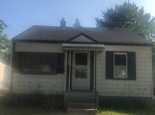 18792 Washtenaw St, Harper Woods, MI