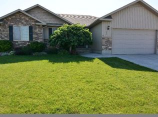 693 S Belle Arbor Dr, Idaho Falls, ID 83406