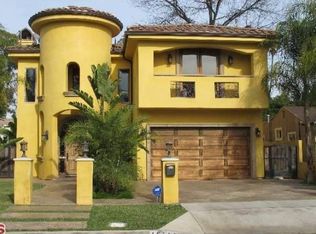 15111 Hartsook St, Sherman Oaks, CA 91403