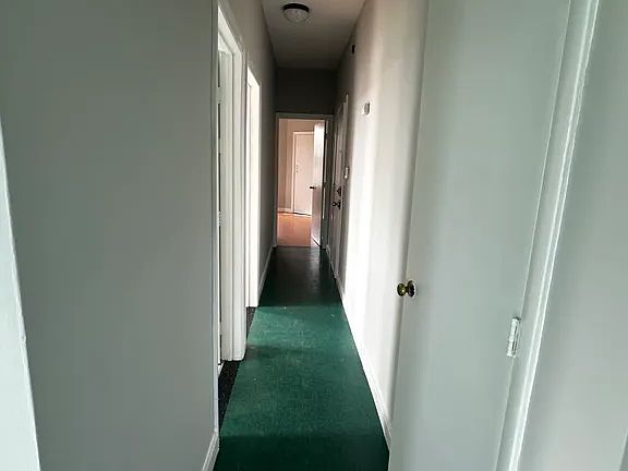 2nd image of 252 Magnolia St #2R