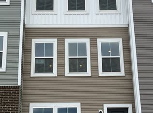 1350 Cedar Valley Rd, Ranson, WV 25438