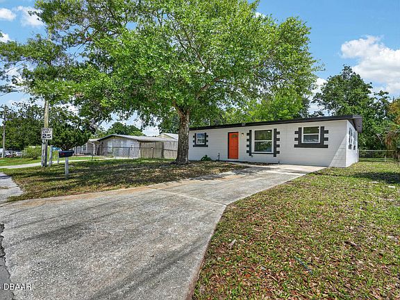 5th image of 1237 Linda Ln