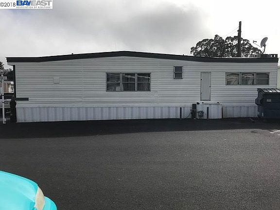 2nd image of 1700 El Camino Real Space 15-11