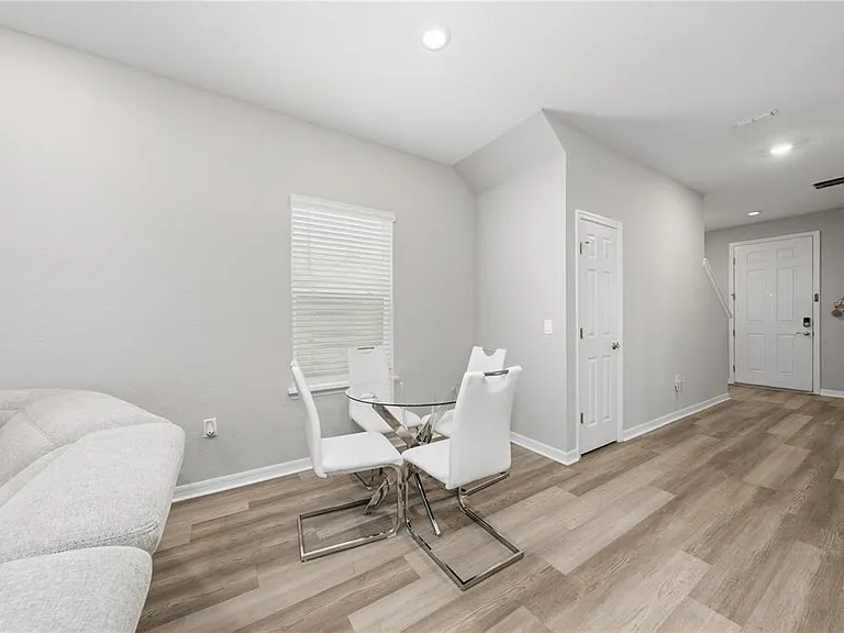 445 Silverbell Trl — Photo 15