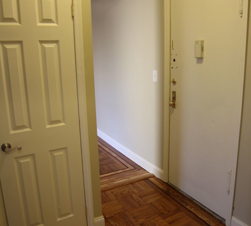 2nd image of 475 Ocean Ave