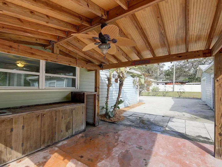 1421 Rogers St — Photo 25
