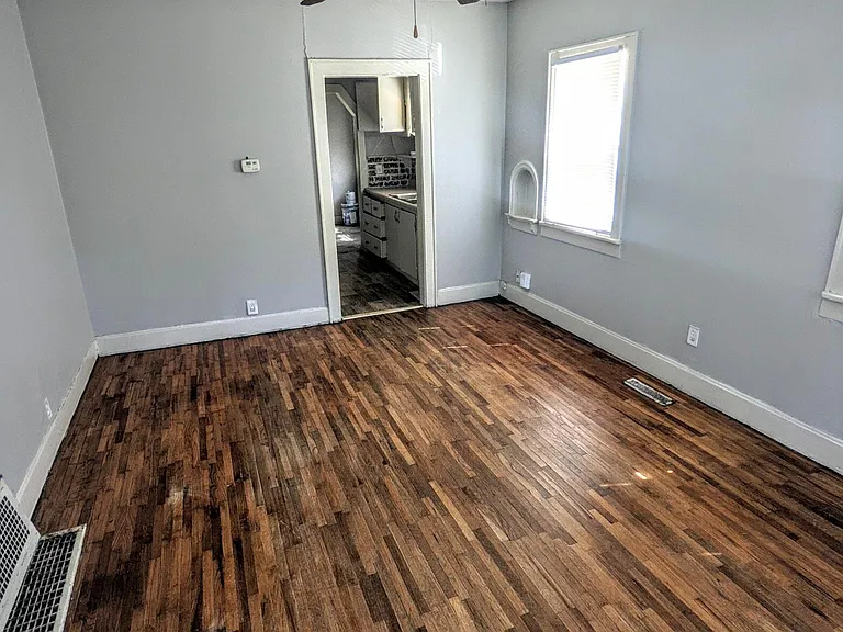 952 N Terrace Dr — Photo 2