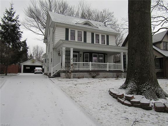2nd image of 2345 Wyandotte Ave
