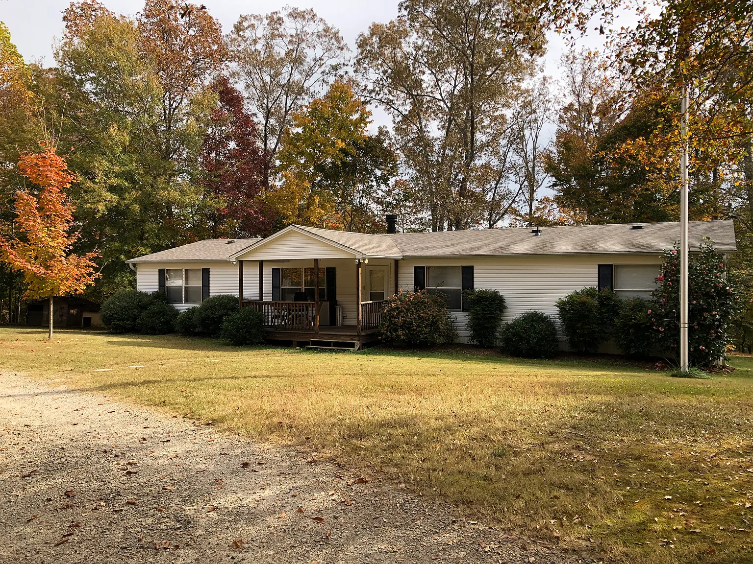 3 bed, 2000 sqft, $2,000 — Photo 1