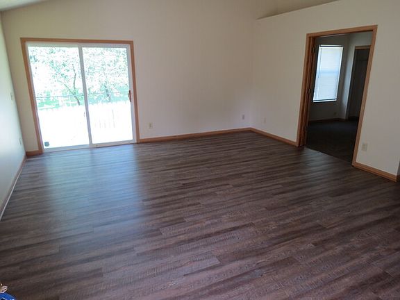 2nd image of 6132 Kensington Glen Dr