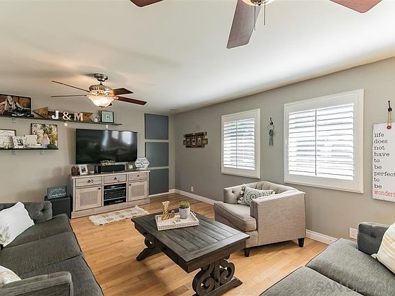 4th image of 880 Catherine Ave