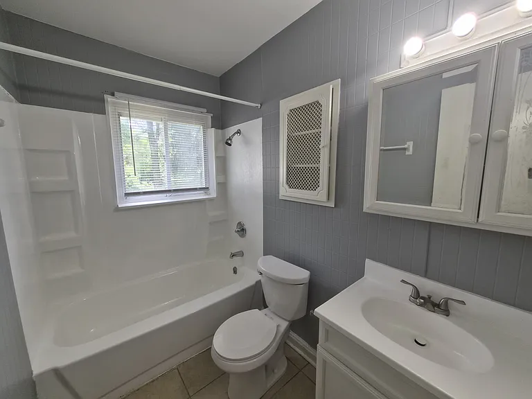 3921 Malibu Dr — Photo 11